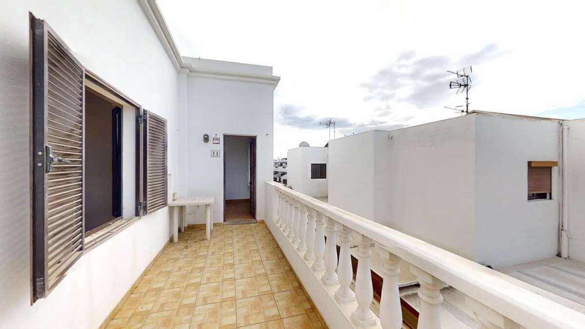 Piso de 2 habitaciones en Playa Honda en venta - 210.000 € (Ref: 9374843)