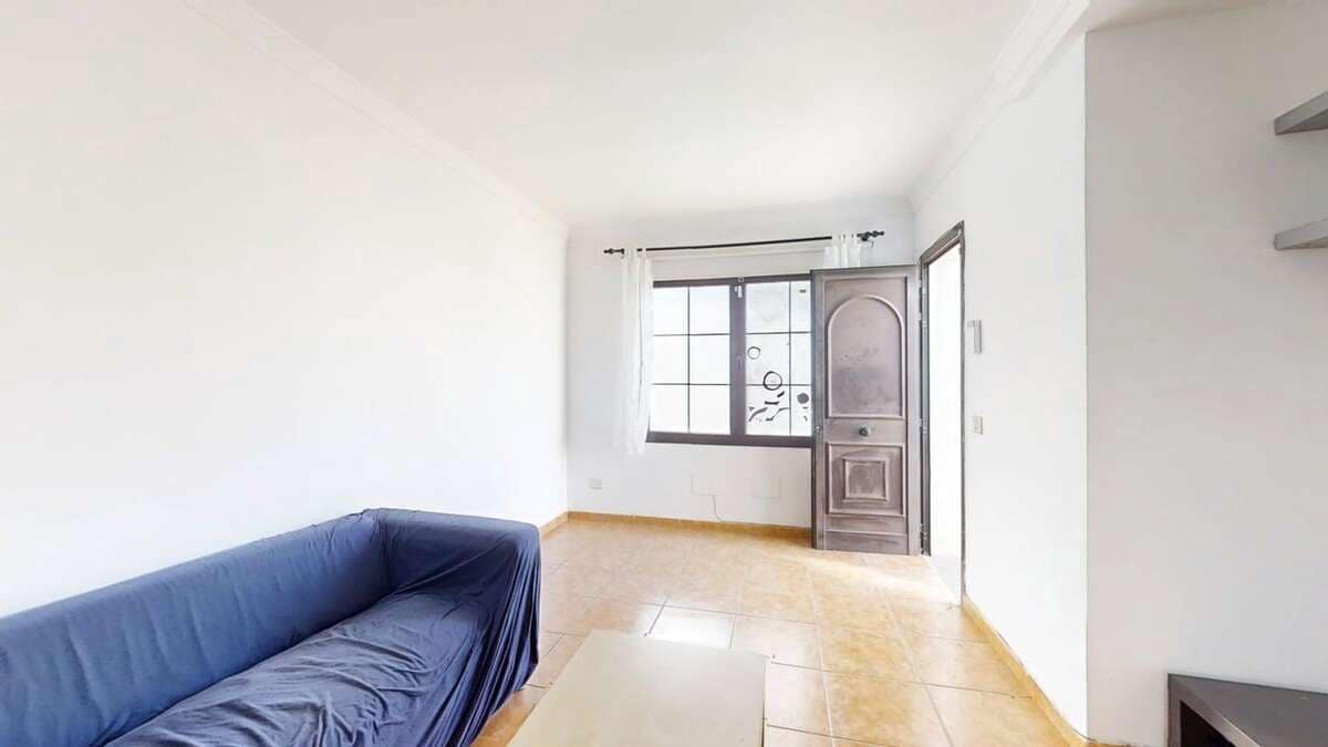 Piso de 2 habitaciones en Playa Honda en venta - 210.000 € (Ref: 9374843)