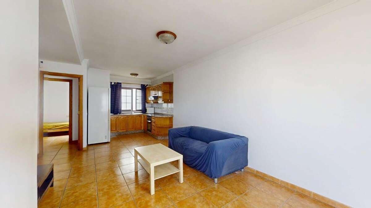 Piso de 2 habitaciones en Playa Honda en venta - 210.000 € (Ref: 9374843)