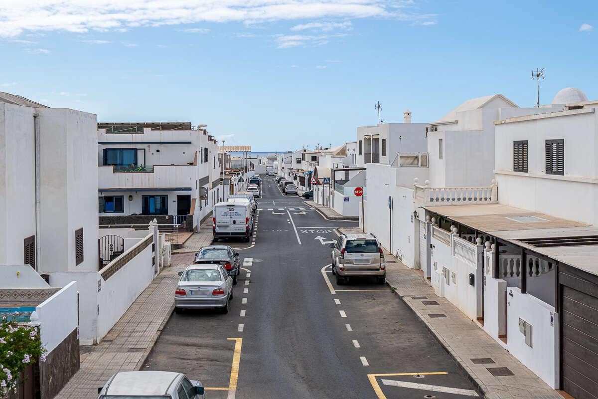 Piso de 2 habitaciones en Playa Honda en venta - 210.000 € (Ref: 9374843)