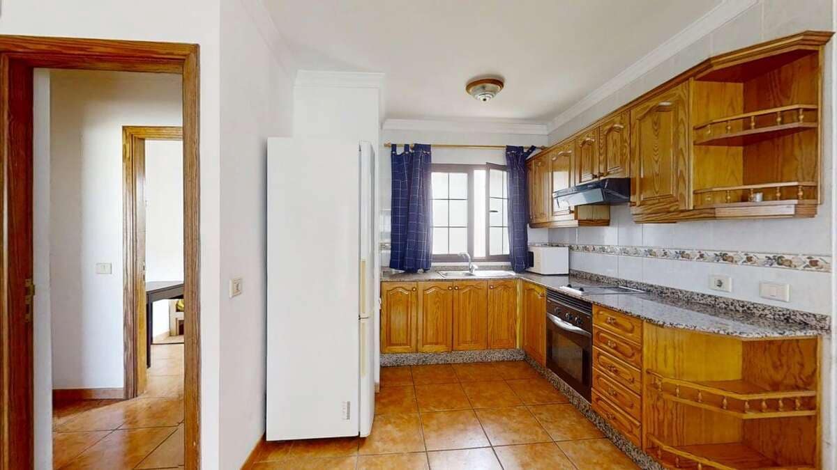 Piso de 2 habitaciones en Playa Honda en venta - 210.000 € (Ref: 9374843)