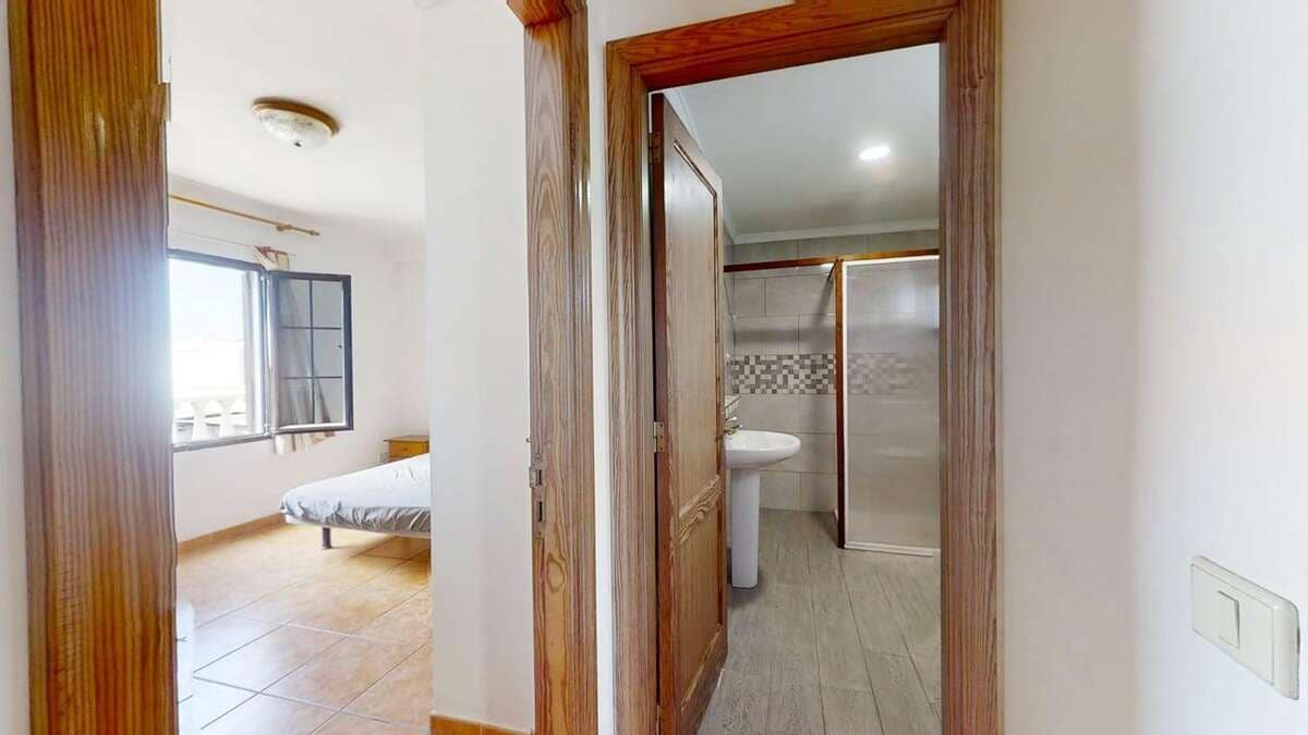 Piso de 2 habitaciones en Playa Honda en venta - 210.000 € (Ref: 9374843)