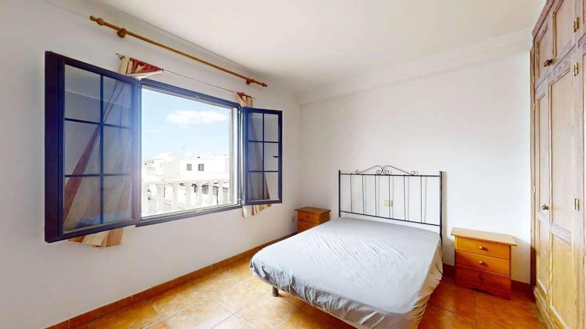 Piso de 2 habitaciones en Playa Honda en venta - 210.000 € (Ref: 9374843)