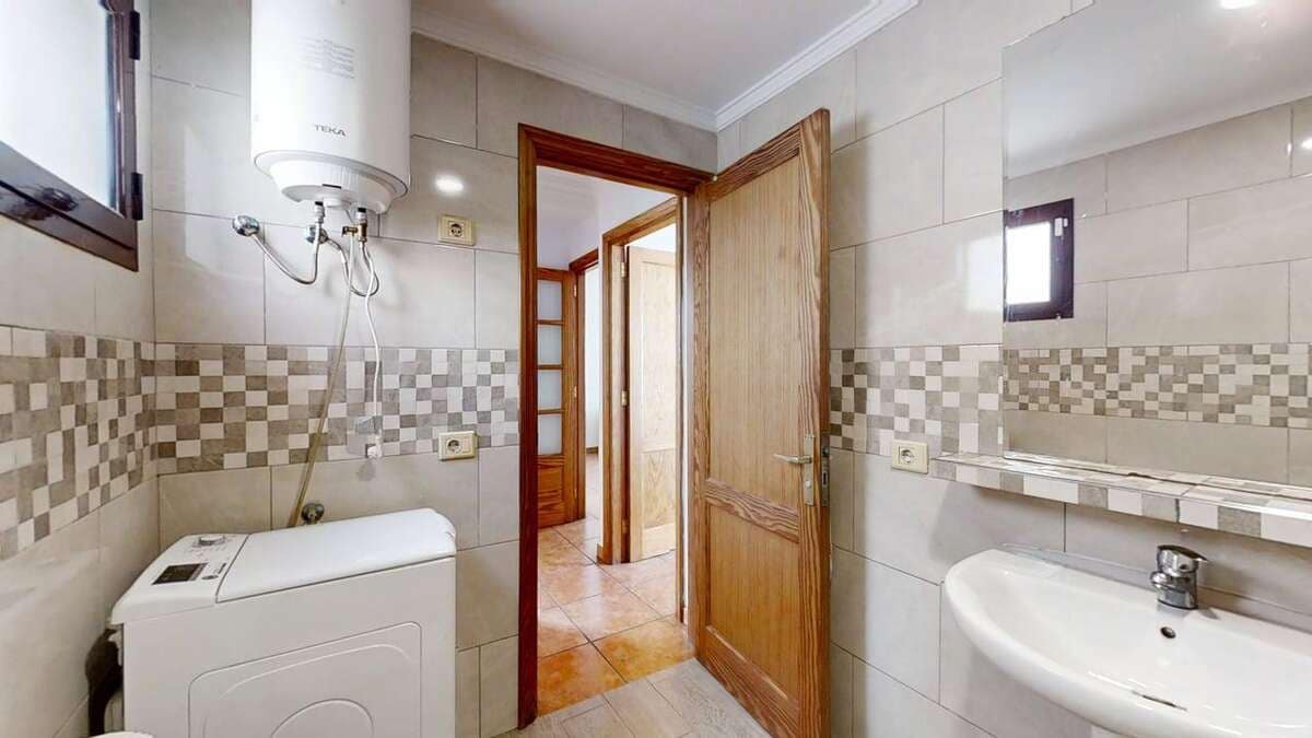 Piso de 2 habitaciones en Playa Honda en venta - 210.000 € (Ref: 9374843)