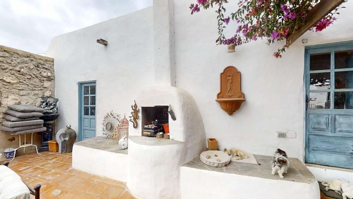 4 slaapkamer Villa te koop in Macher met garage - € 990.000 (Ref: 9376506)