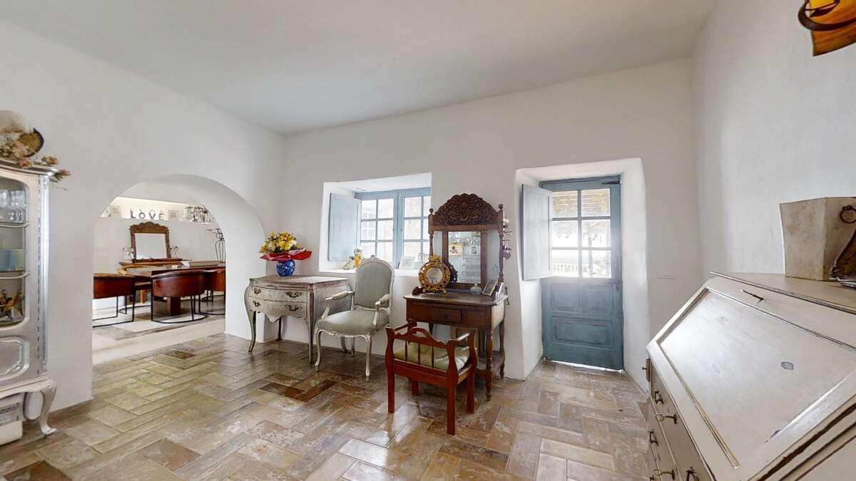 4 slaapkamer Villa te koop in Macher met garage - € 990.000 (Ref: 9376506)