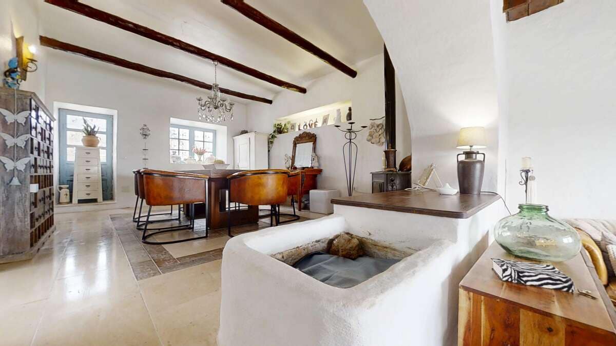 4 slaapkamer Villa te koop in Macher met garage - € 990.000 (Ref: 9376506)