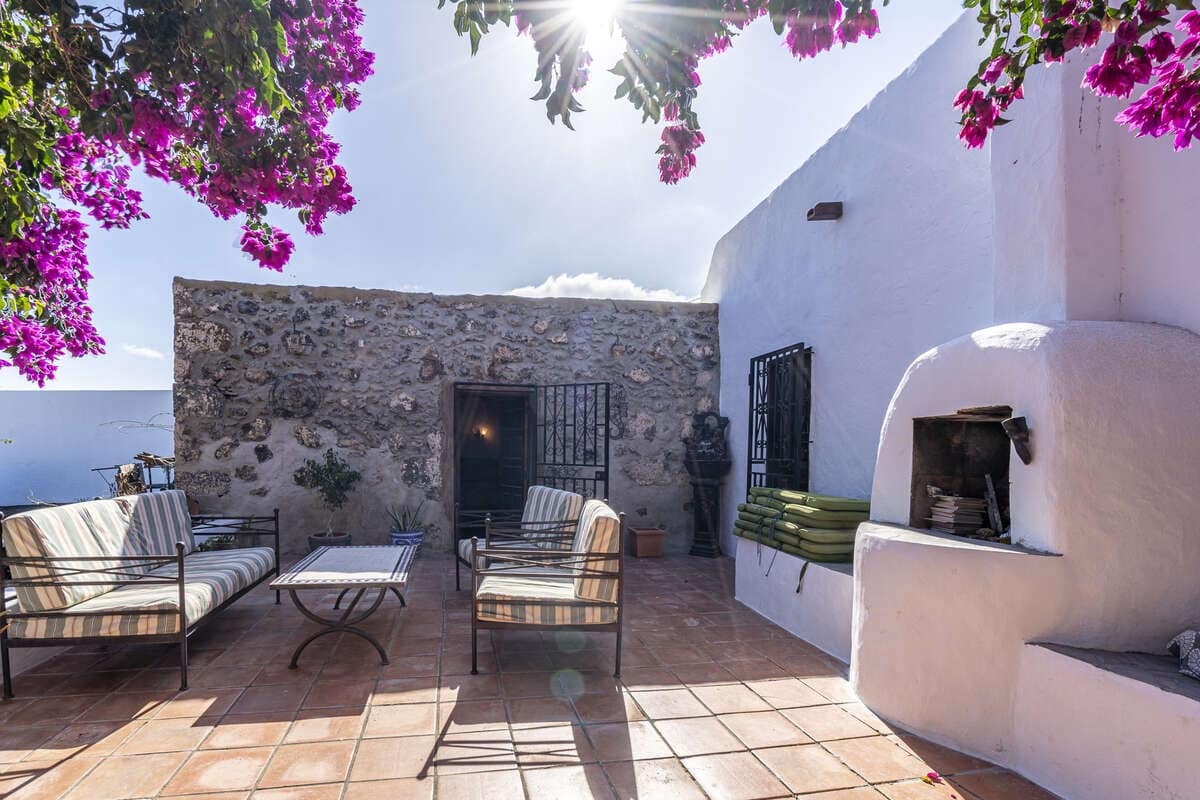 4 slaapkamer Villa te koop in Macher met garage - € 990.000 (Ref: 9376506)