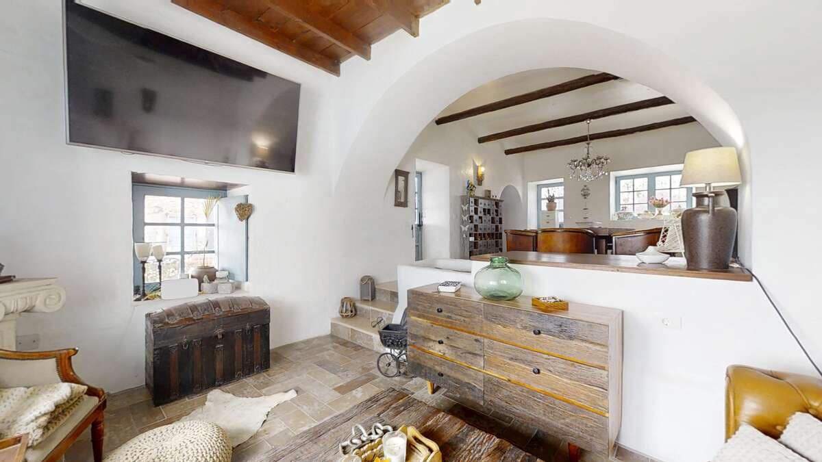 4 slaapkamer Villa te koop in Macher met garage - € 990.000 (Ref: 9376506)