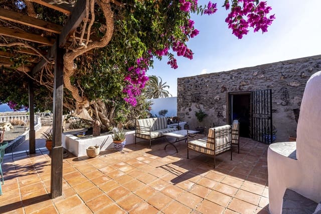 4 soveværelse Villa til salg i Macher, Tías med garage - € 990.000 (Ref: 9376506)