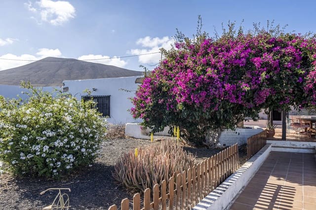 4 soveværelse Villa til salg i Macher, Tías med garage - € 990.000 (Ref: 9376506)