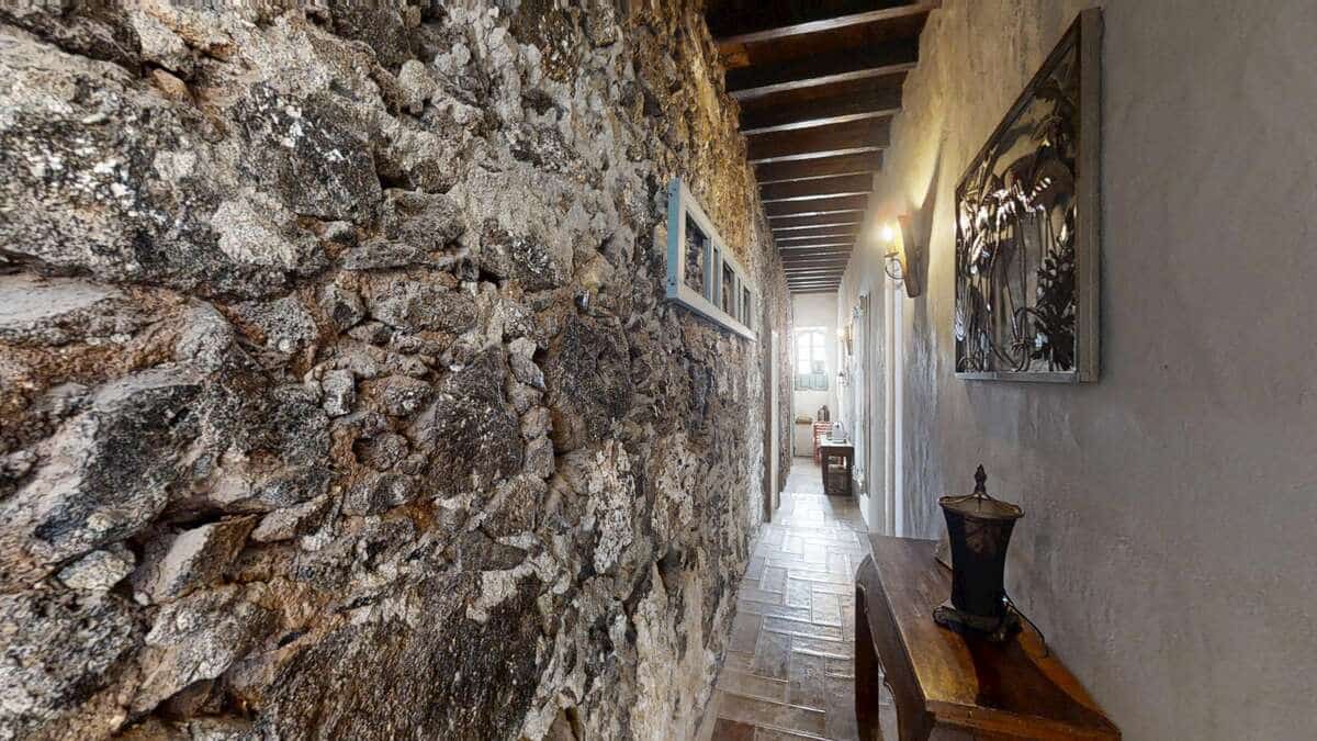 4 slaapkamer Villa te koop in Macher met garage - € 990.000 (Ref: 9376506)