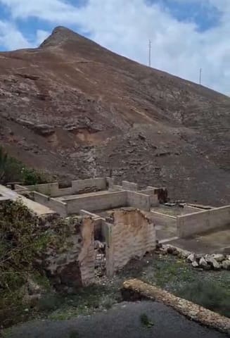 Villa til salg i Femes, Yaiza - € 320.000 (Ref: 9376507)