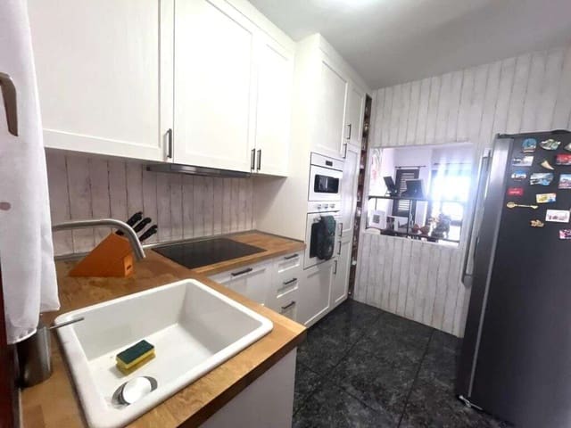 2 makuuhuone Paritalo myytävänä paikassa Playa Honda, San Bartolomé - 320 000 € (Ref: 9382032)