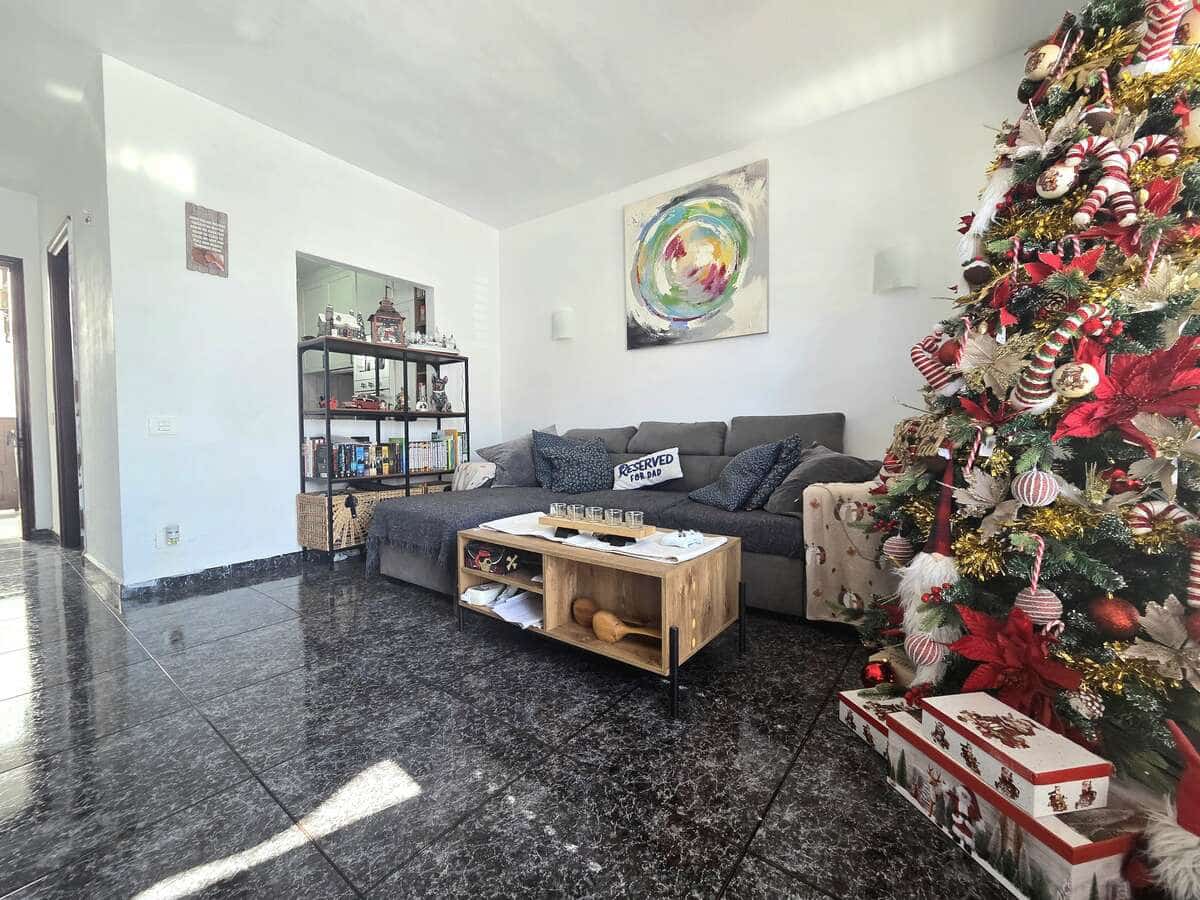 2 makuuhuone Paritalo myytävänä paikassa Playa Honda - 320 000 € (Ref: 9382032)