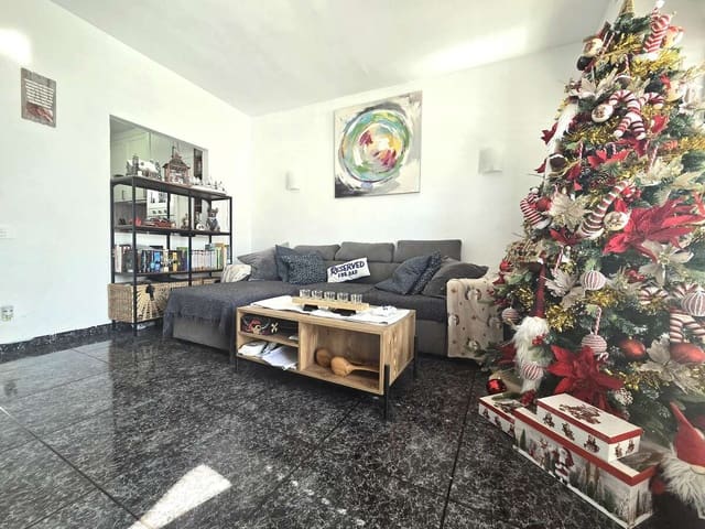 2 makuuhuone Paritalo myytävänä paikassa Playa Honda, San Bartolomé - 320 000 € (Ref: 9382032)