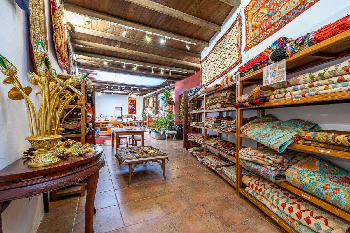 4 bedroom Finca/Country House for sale in Teguise - € 1,750,000 (Ref: 9382033)