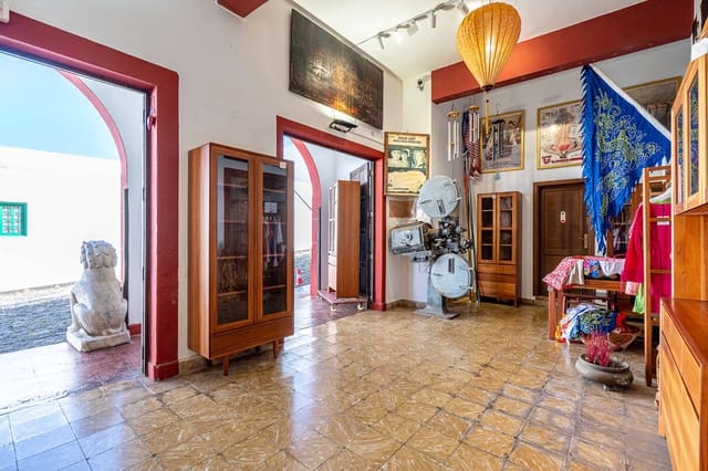Finca/Casa Rural de 4 habitaciones en Teguise en venta - 1.580.000 € (Ref: 9382033)