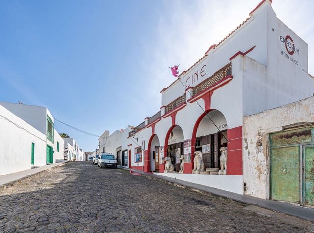 Finca/Casa Rural de 4 habitaciones en Teguise en venta - 1.580.000 € (Ref: 9382033)