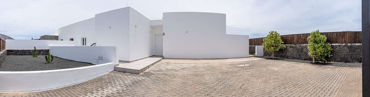 Chalet de 5 habitaciones en Playa Blanca en venta con piscina - 649.000 € (Ref: 9419008)