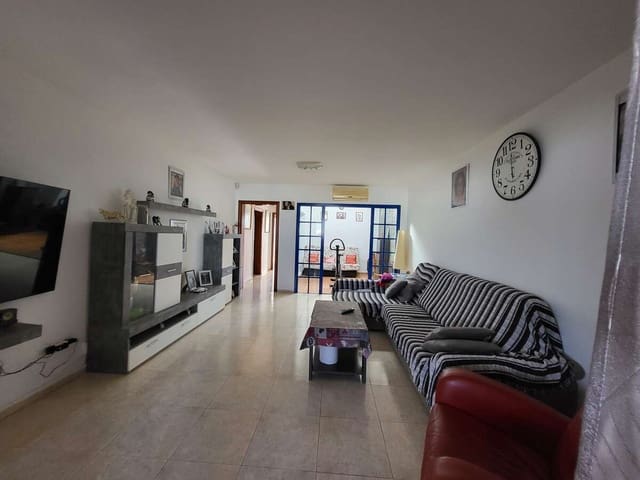 2 soveværelse Villa til salg i Playa Blanca, Yaiza - € 450.000 (Ref: 9419010)