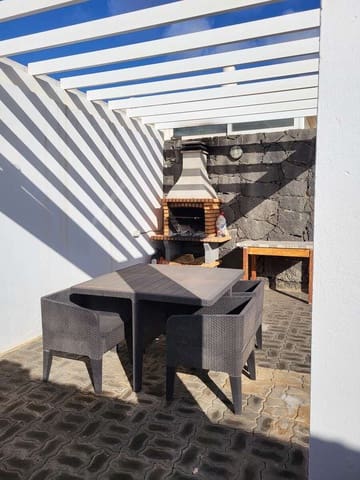 2 soveværelse Villa til salg i Playa Blanca, Yaiza - € 450.000 (Ref: 9419010)