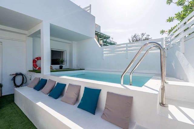 5 bedroom Finca/Country House for sale in Playa Honda, San Bartolomé with pool - € 475,000 (Ref: 9426751)