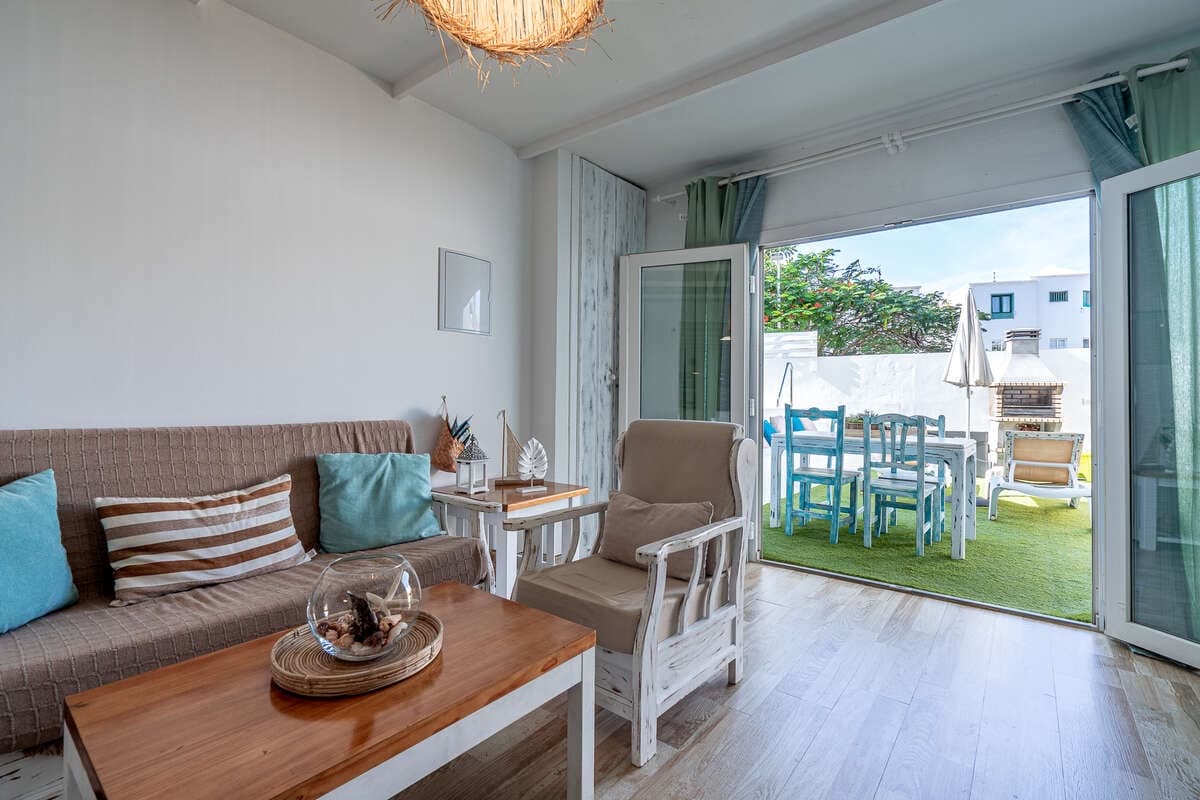 5 bedroom Finca/Country House for sale in Playa Honda with pool - € 475,000 (Ref: 9426751)