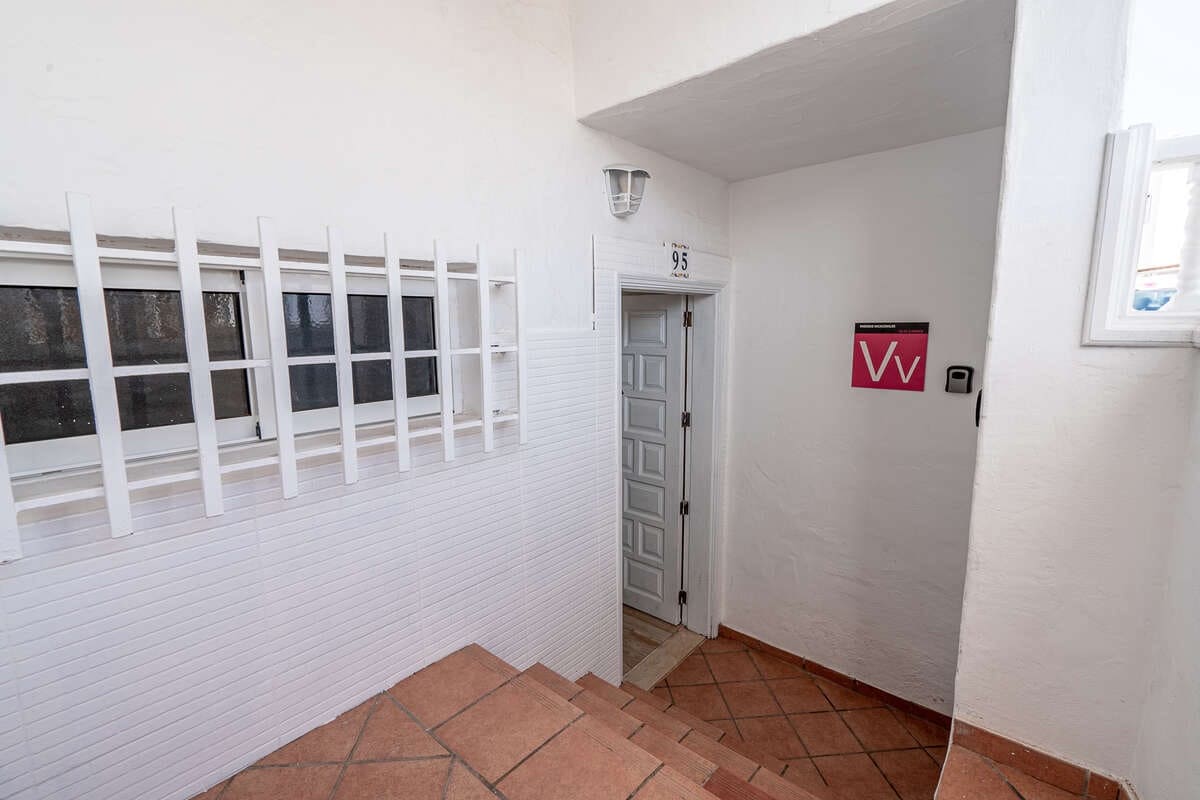 5 bedroom Finca/Country House for sale in Playa Honda with pool - € 475,000 (Ref: 9426751)