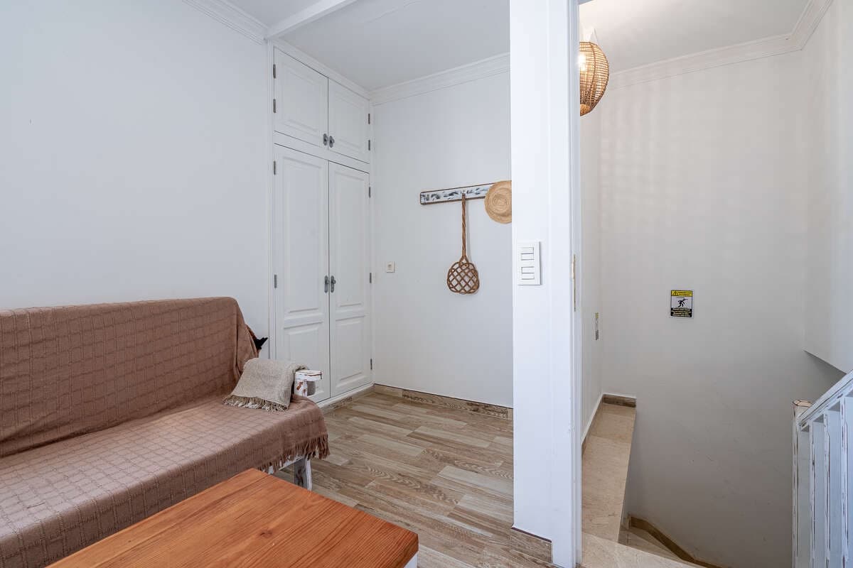 5 bedroom Finca/Country House for sale in Playa Honda with pool - € 475,000 (Ref: 9426751)