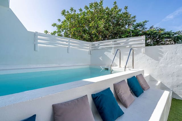 5 bedroom Finca/Country House for sale in Playa Honda, San Bartolomé with pool - € 475,000 (Ref: 9426751)