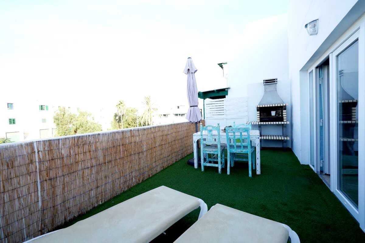 5 bedroom Finca/Country House for sale in Playa Honda with pool - € 475,000 (Ref: 9426751)