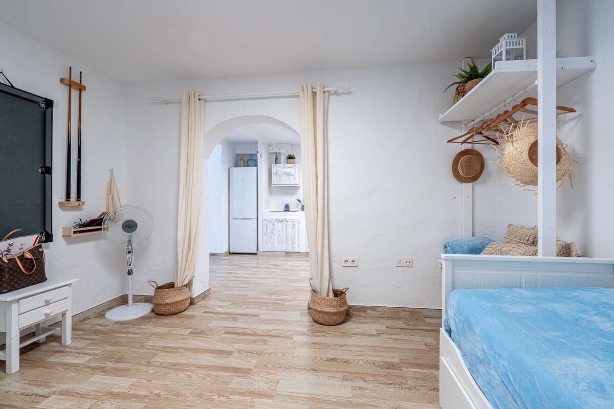 5 bedroom Finca/Country House for sale in Playa Honda with pool - € 475,000 (Ref: 9426751)