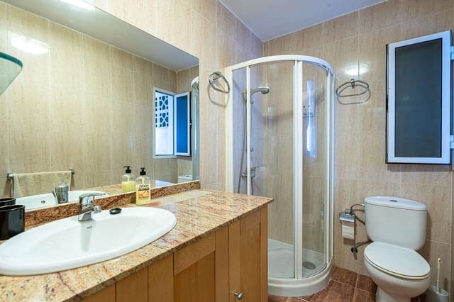 2 sovrum Lägenhet till salu i Tías - 289 000 € (Ref: 9450080)