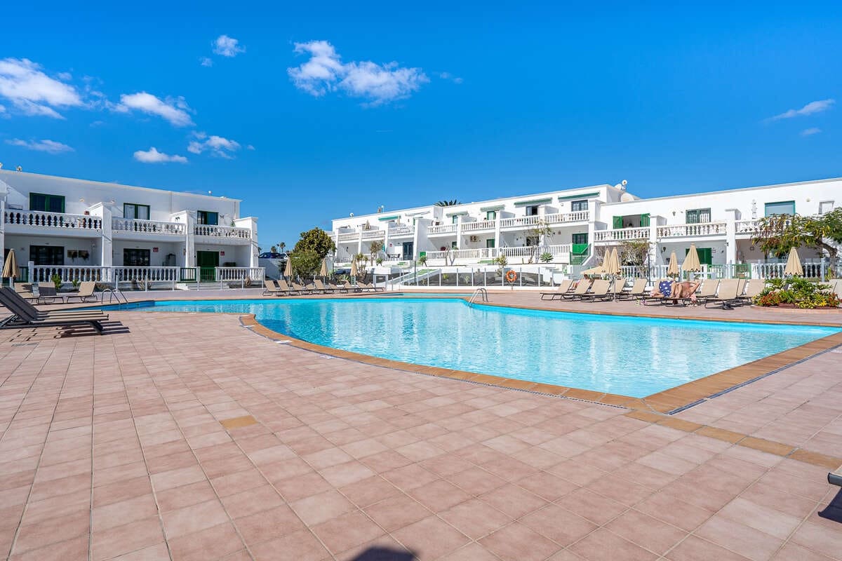 Apartamento de 2 habitaciones en Puerto del Carmen en venta - 210.000 € (Ref: 9455720)