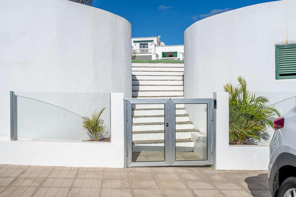 Apartamento de 2 habitaciones en Puerto del Carmen en venta - 210.000 € (Ref: 9455720)