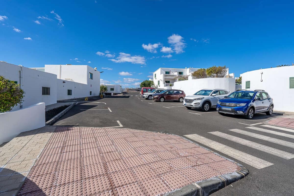 Apartamento de 2 habitaciones en Puerto del Carmen en venta - 210.000 € (Ref: 9455720)