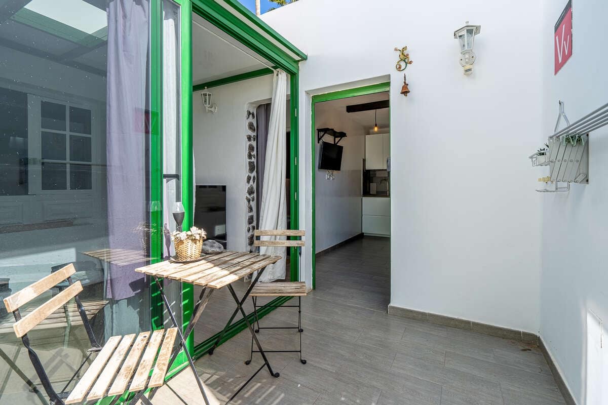 Apartamento de 2 habitaciones en Puerto del Carmen en venta - 210.000 € (Ref: 9455720)