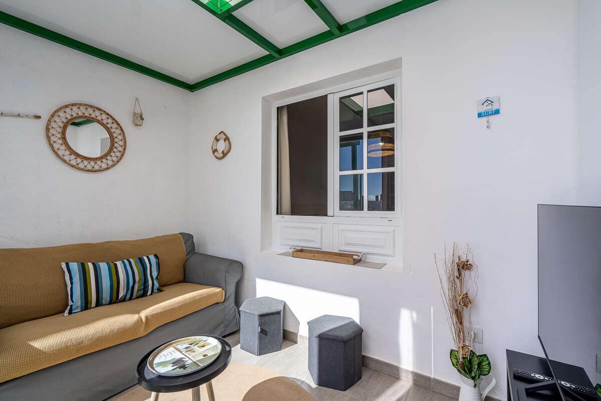 Apartamento de 2 habitaciones en Puerto del Carmen en venta - 210.000 € (Ref: 9455720)