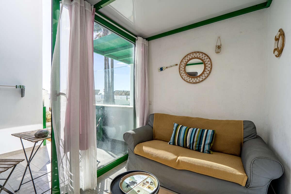 Apartamento de 2 habitaciones en Puerto del Carmen en venta - 210.000 € (Ref: 9455720)