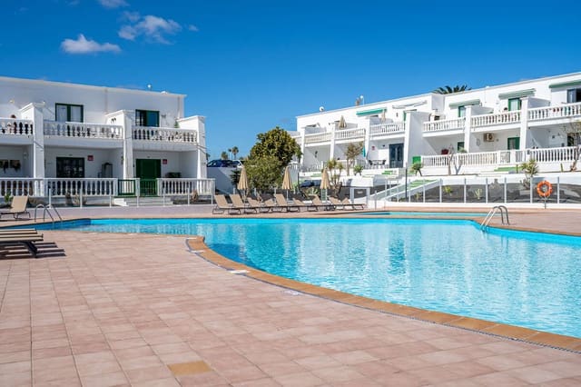 2 sovrum Lägenhet till salu i Puerto del Carmen, Tías - 210 000 € (Ref: 9455720)