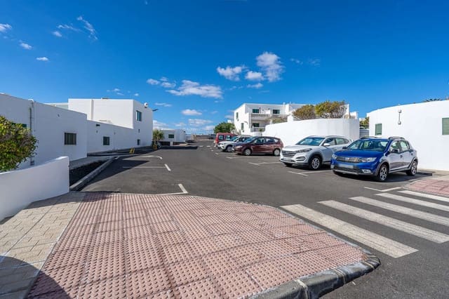 2 sovrum Lägenhet till salu i Puerto del Carmen, Tías - 210 000 € (Ref: 9455720)