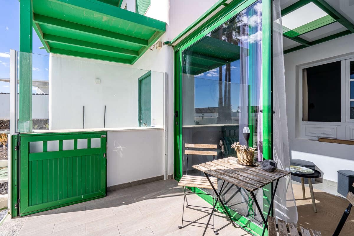 Apartamento de 2 habitaciones en Puerto del Carmen en venta - 210.000 € (Ref: 9455720)