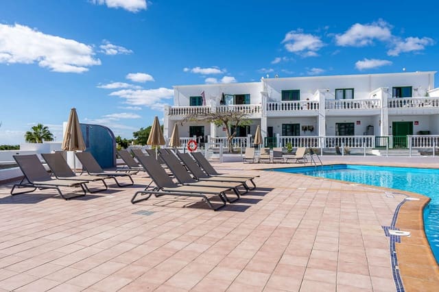 2 sovrum Lägenhet till salu i Puerto del Carmen, Tías - 210 000 € (Ref: 9455720)