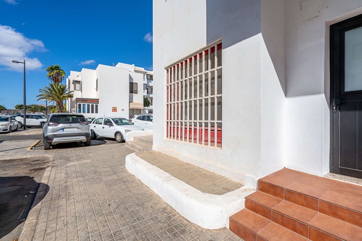 Kommersiell till salu i Arrecife - 95 000 € (Ref: 9460938)