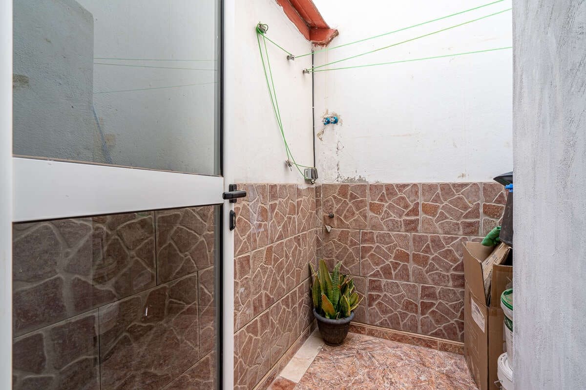 3 bedroom Flat for sale in Arrecife - € 190,000 (Ref: 9480831)