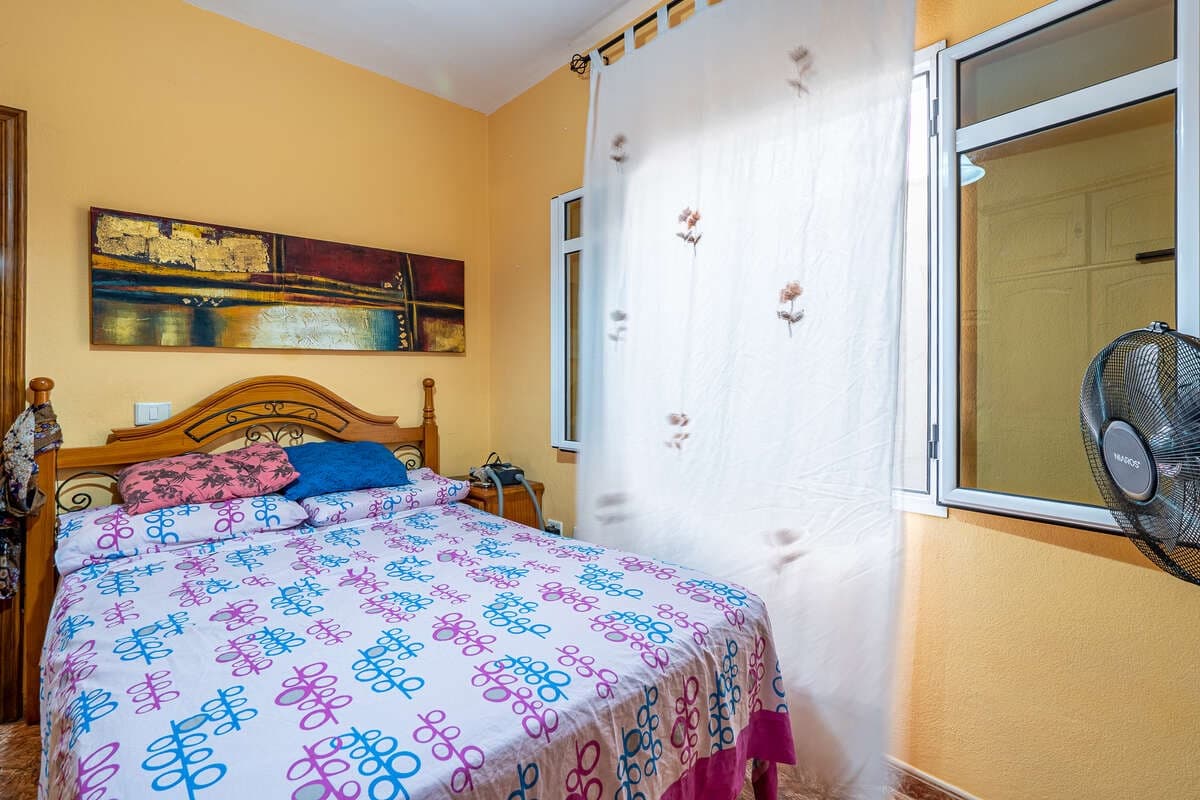 3 bedroom Flat for sale in Arrecife - € 190,000 (Ref: 9480831)