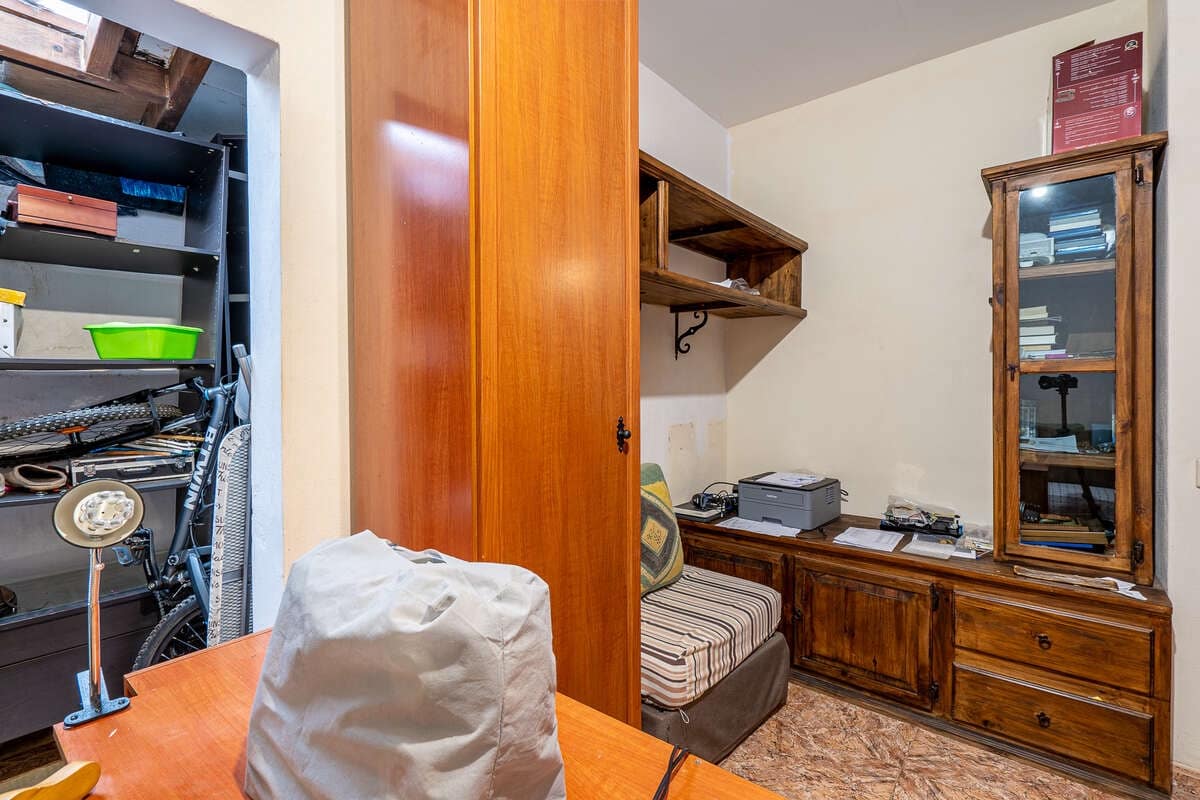 3 bedroom Flat for sale in Arrecife - € 190,000 (Ref: 9480831)