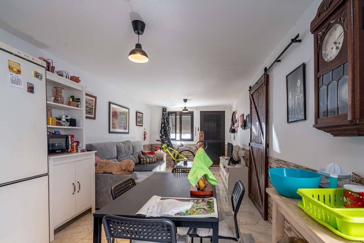 4 makuuhuone Maalaistalo myytävänä paikassa Arrecife mukana 
autotalli - 370 000 € (Ref: 9537110)