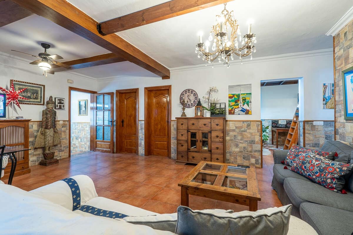 4 makuuhuone Maalaistalo myytävänä paikassa Arrecife mukana 
autotalli - 370 000 € (Ref: 9537110)